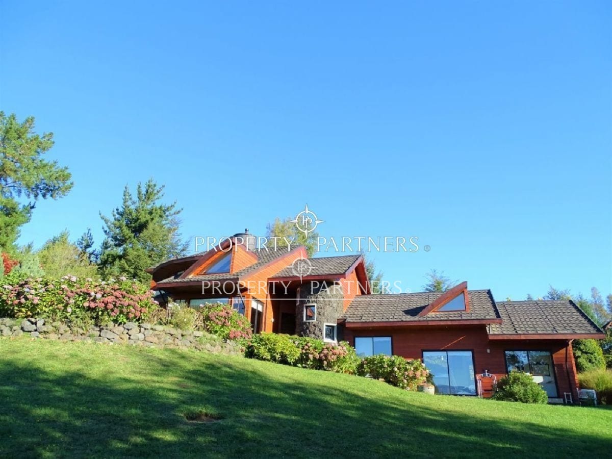 House for sale in Pucón, La Araucanía